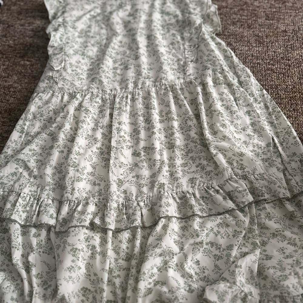 Dress - Picture 2 of 2